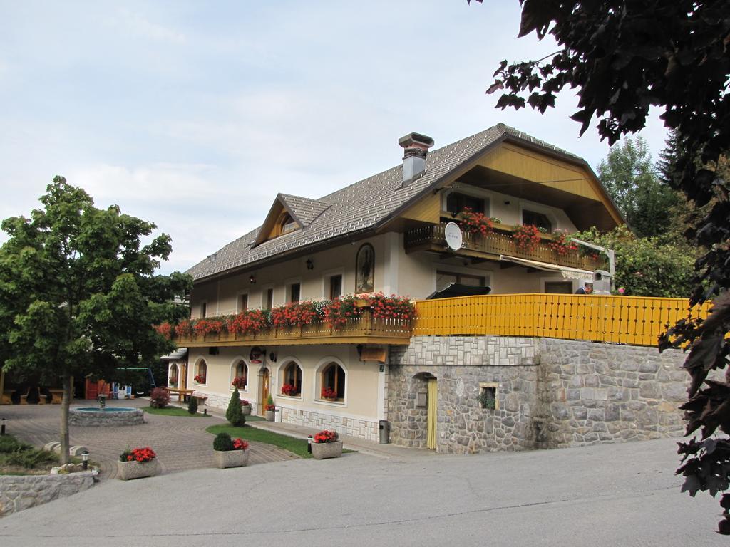 Guest House Kveder Škofja Loka Zewnętrze zdjęcie