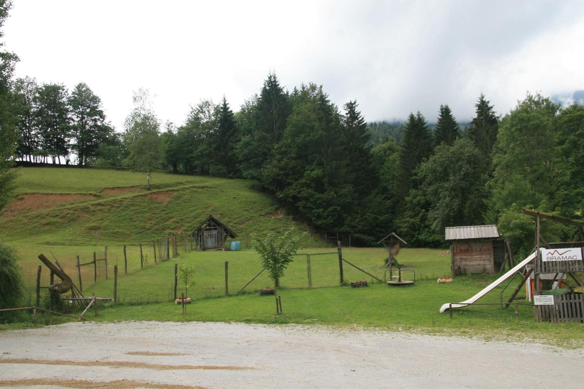 Guest House Kveder Škofja Loka Zewnętrze zdjęcie
