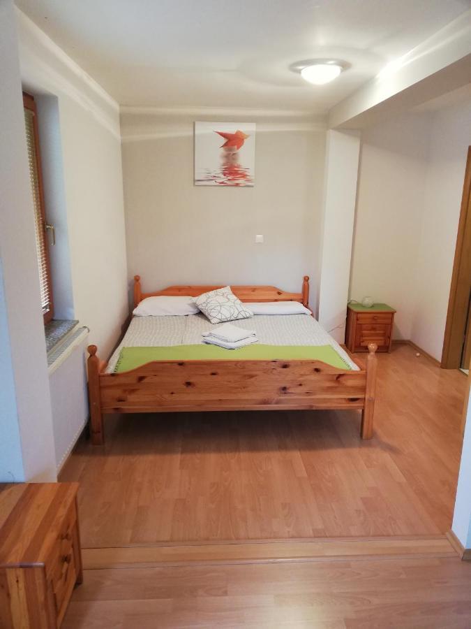 Guest House Kveder Škofja Loka Zewnętrze zdjęcie